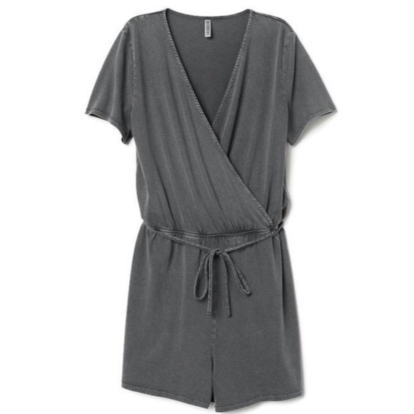 Grey Romper ▪️ Divided by H&M - Picture 3 of 10